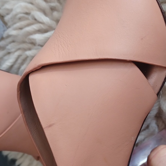 BcbgMaxAzria heels - Picture 10 of 15